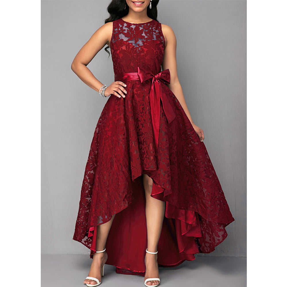 Платье с рельефным кружевом неправильной формы