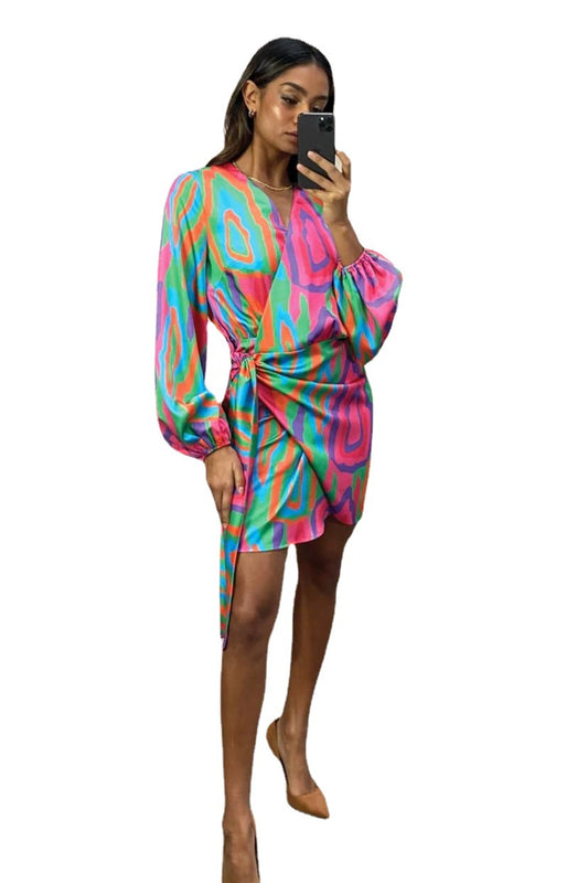 Платье в стиле курортного платья с завязками, разрезом и V-образным вырезом, в стиле «шнуровка-разрез