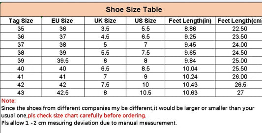 Длинные модные сапоги выше колена
