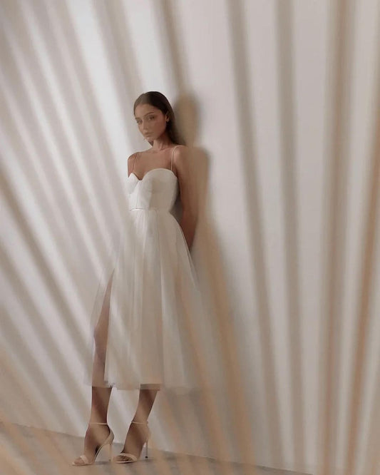 Однотонное полупрозрачное французское ретро-платье, европейский и американский топ-бандо на подтяжках.