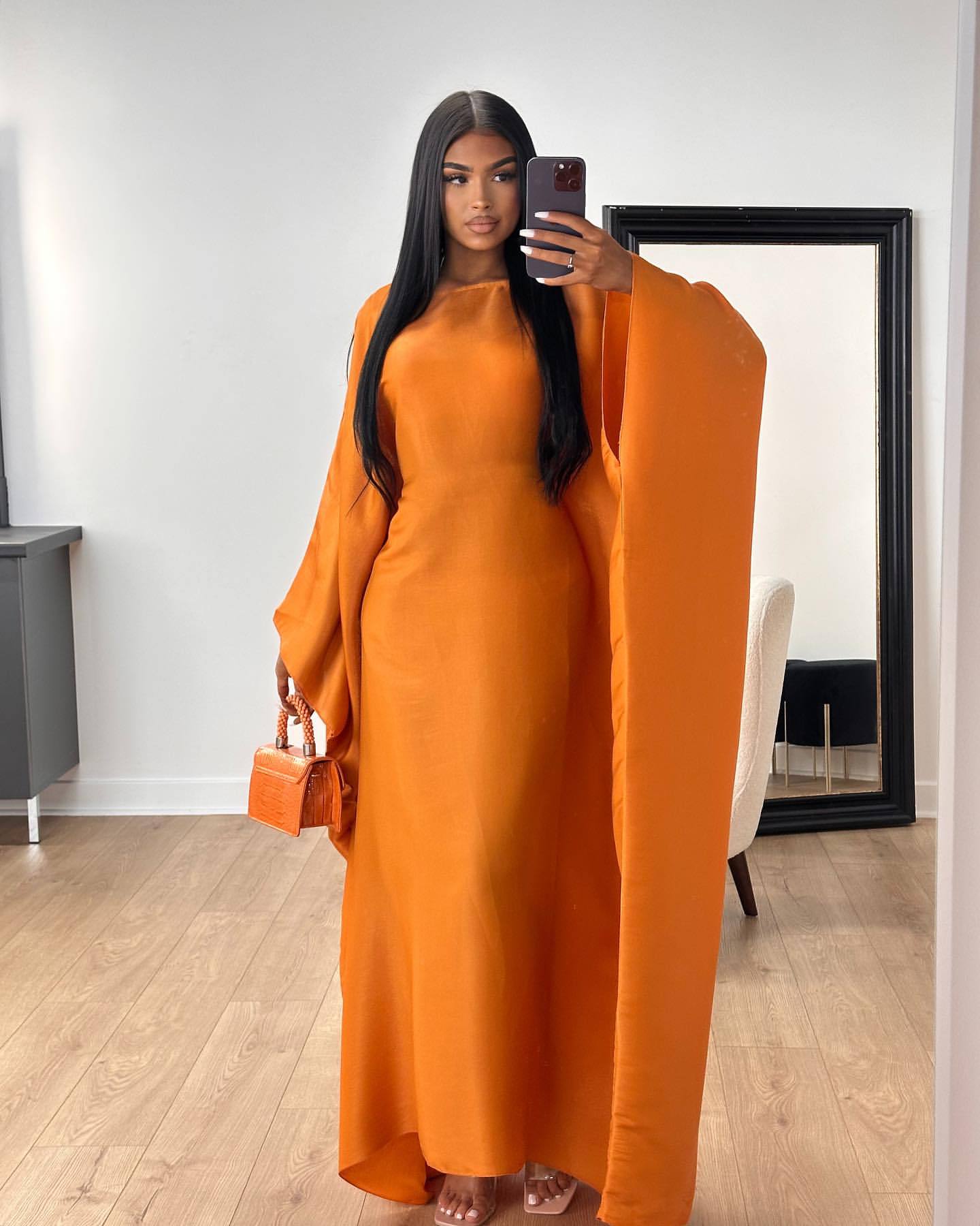 Праздничное платье-халат LR770