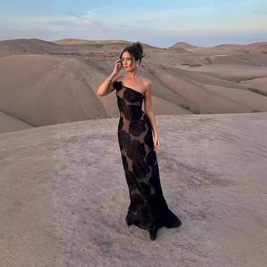 Платье с цветочным принтом и сарафаном, украшенное выжженными цветами