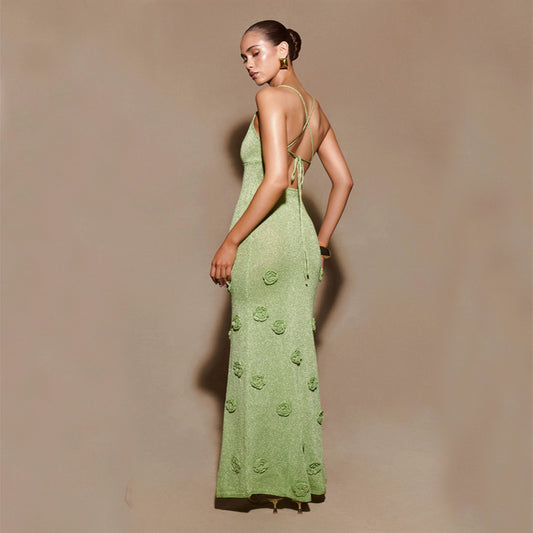 Вязаные цветы, платья на подтяжках, вязаные платья с блестками.