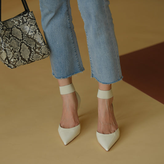 Женские туфли на шнуровке на шпильке