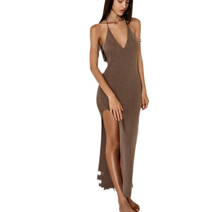 Вязаное платье с открытыми спинками и бретелями