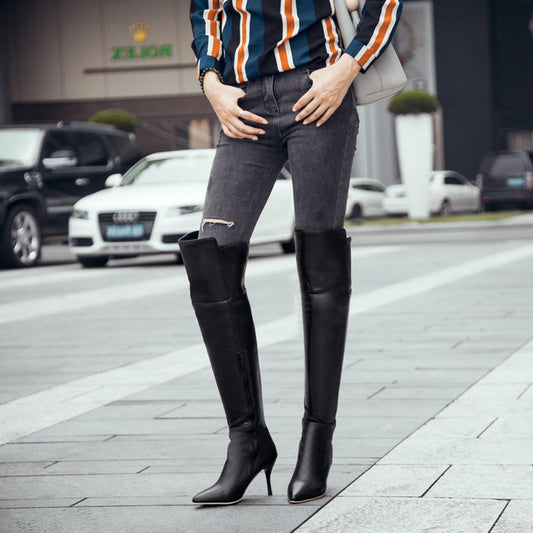 Женские ботфорты на шпильке с застежкой-молнией